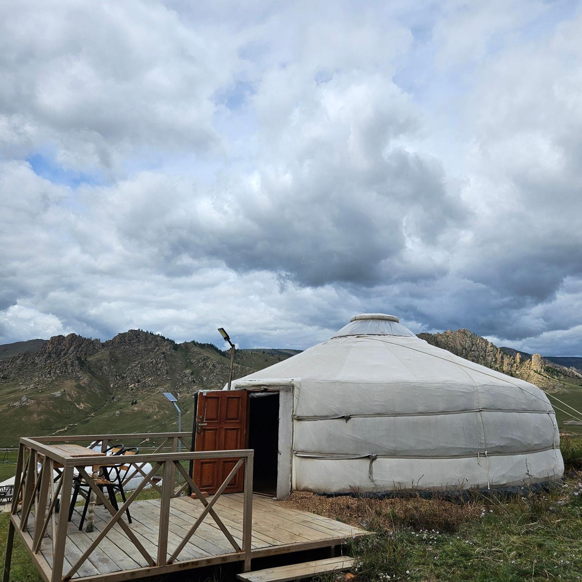 Apache Eco Camp, Terelj Nationalpark Mongolia Hotel Bayan Bulagiin Hural Екстериор снимка
